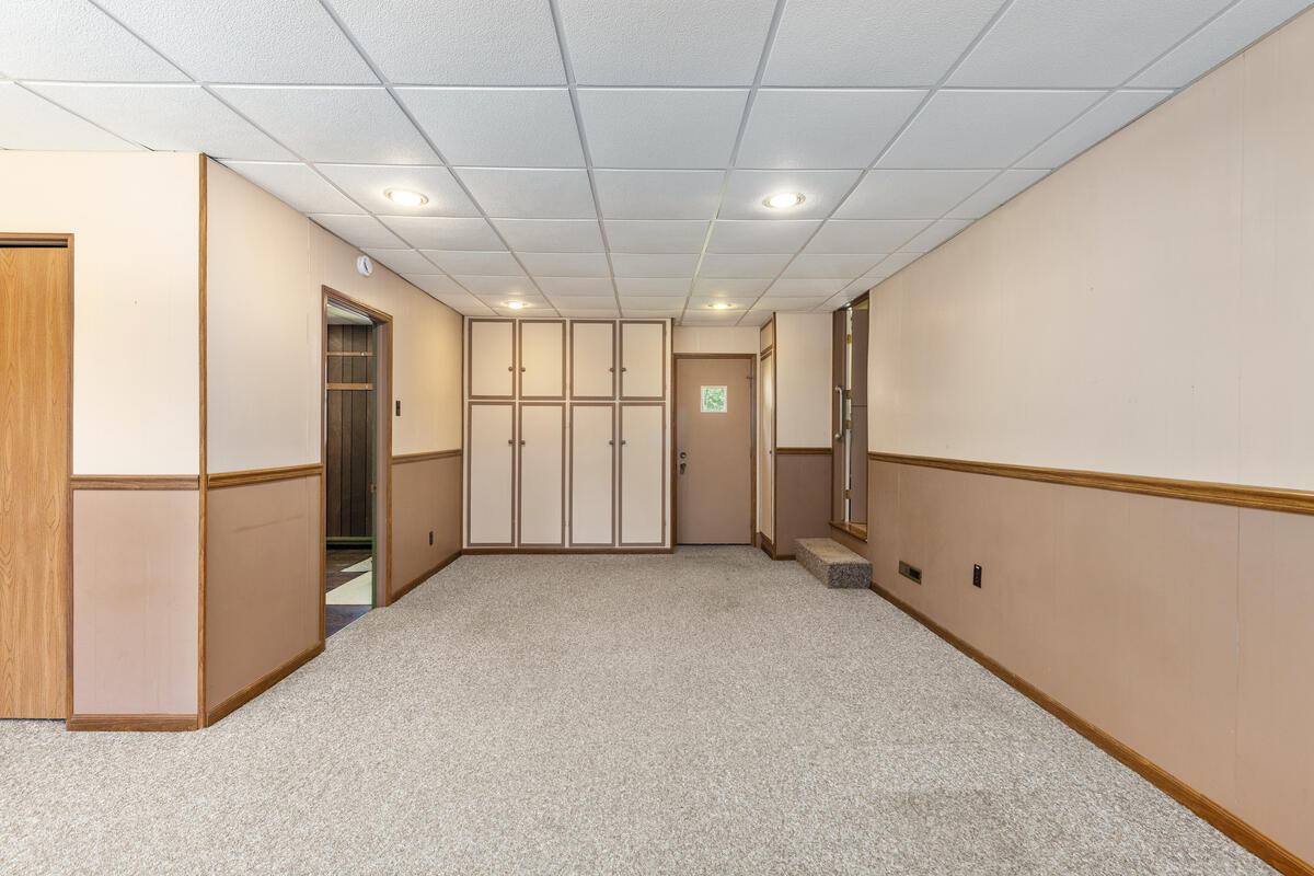 6511 Cottonwood Drive