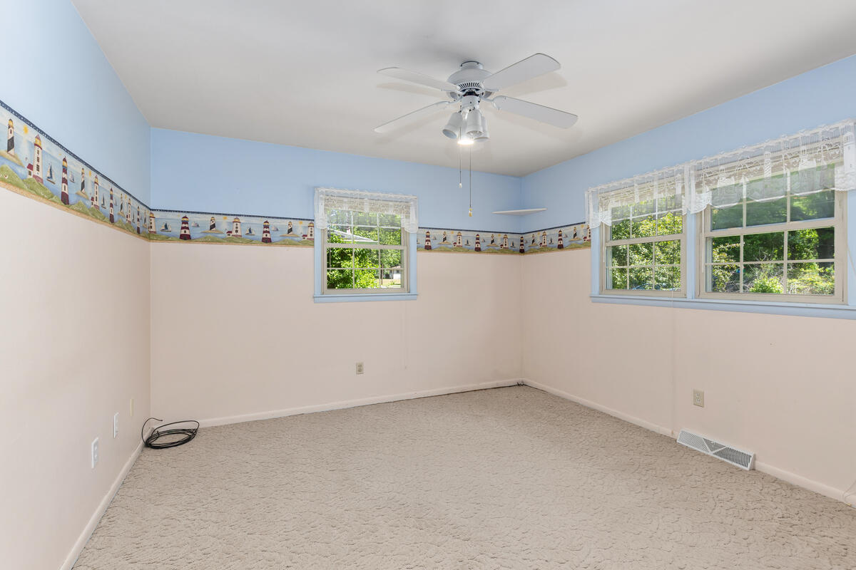 6511 Cottonwood Drive