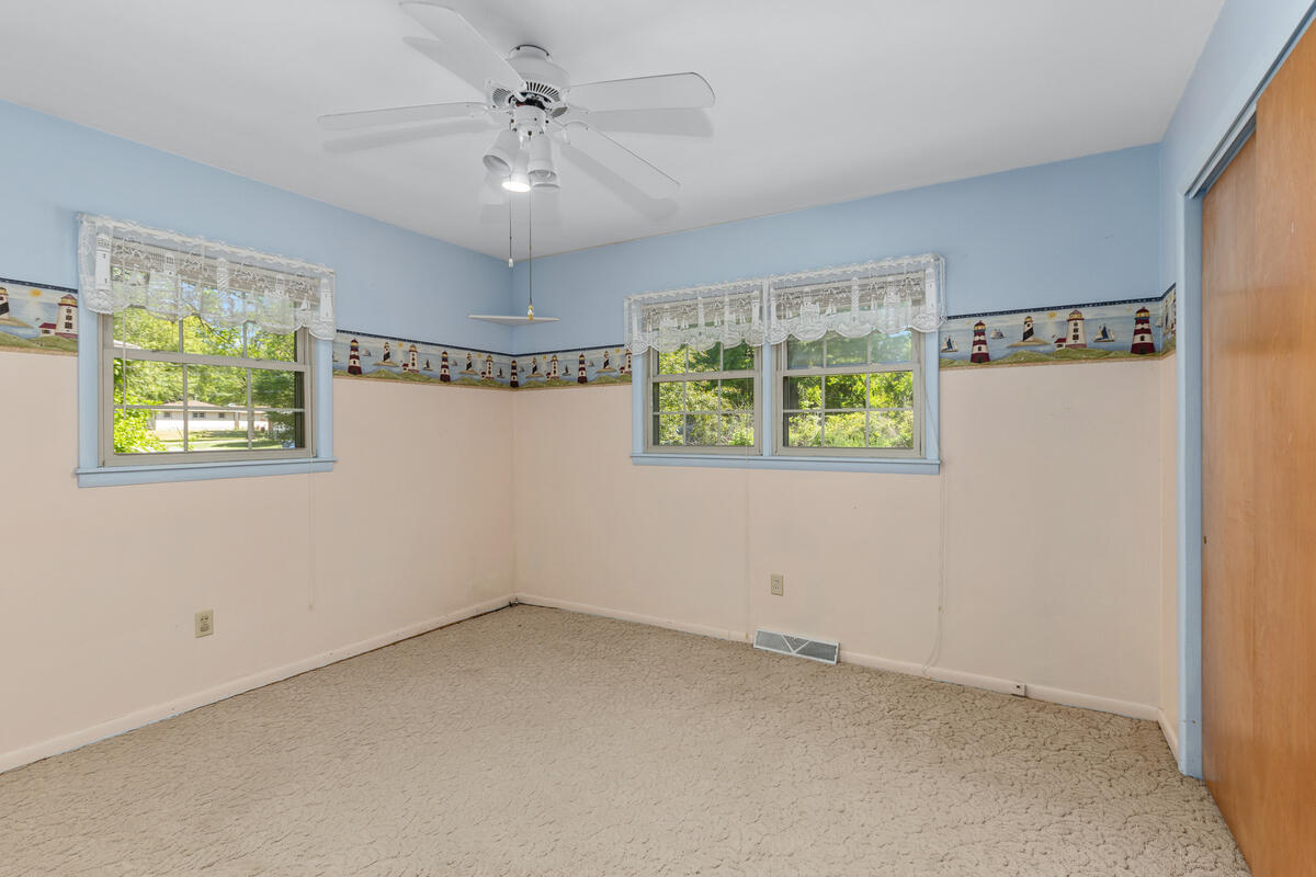 6511 Cottonwood Drive