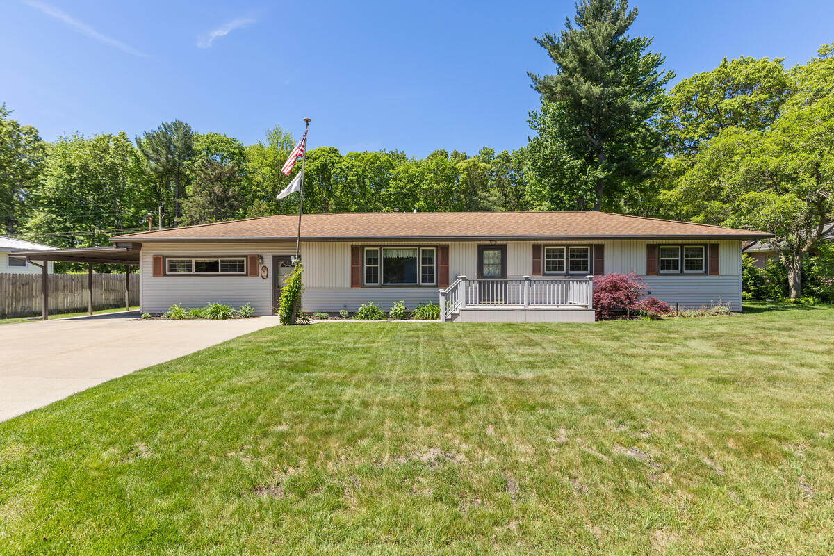 6511 Cottonwood Drive