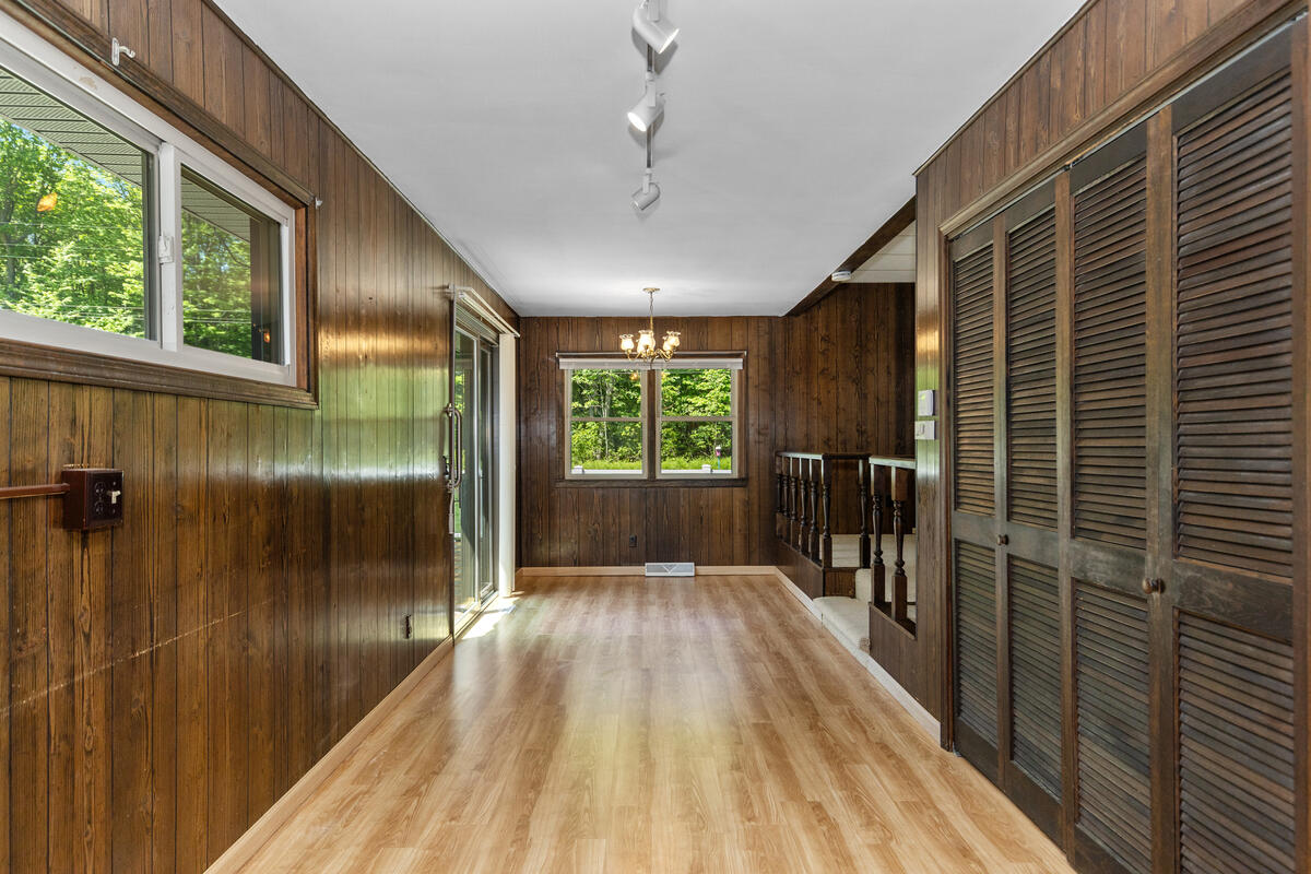 6511 Cottonwood Drive
