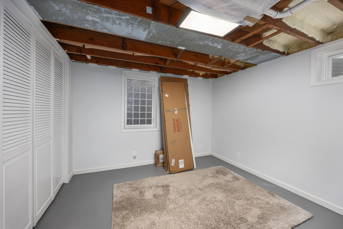 608 E Van Buren Street