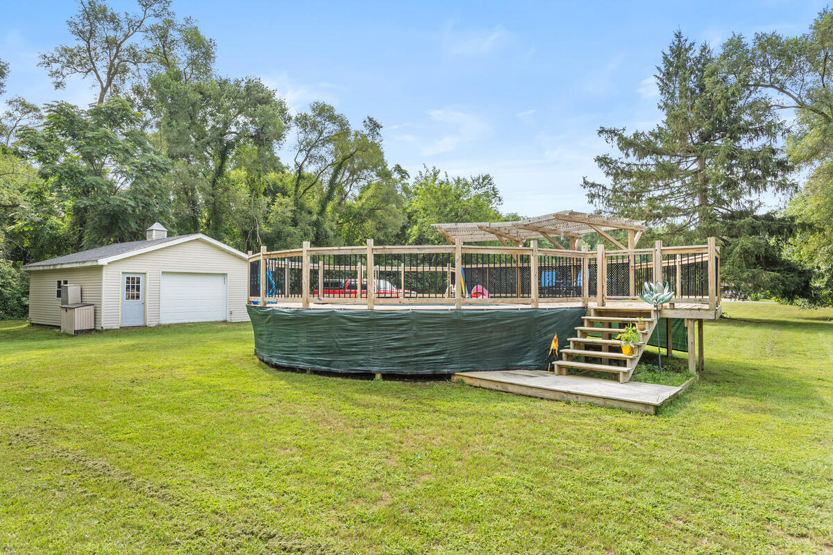 608 E Van Buren Street