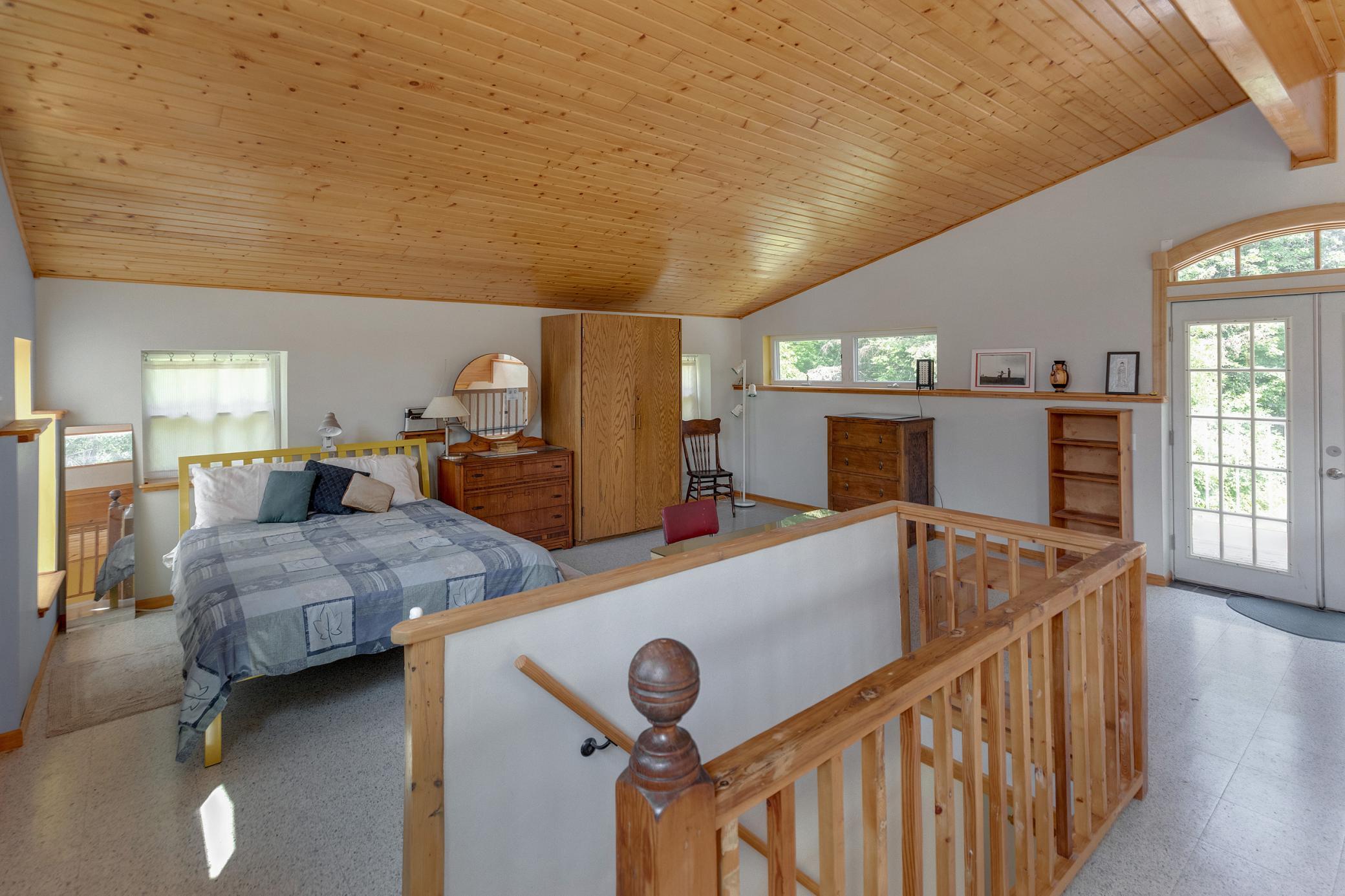 7149 Diamond Point Road NW