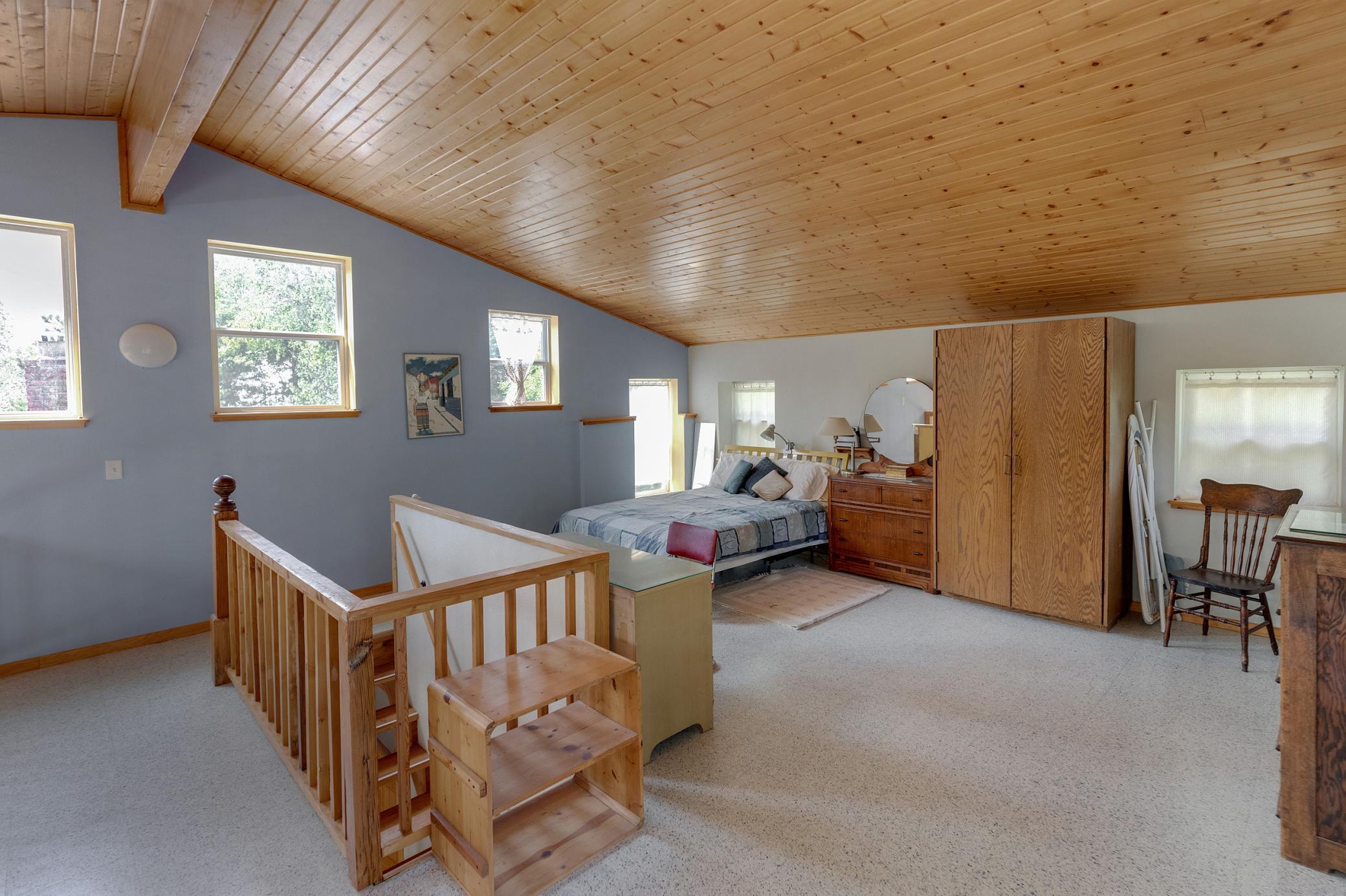 7149 Diamond Point Road NW