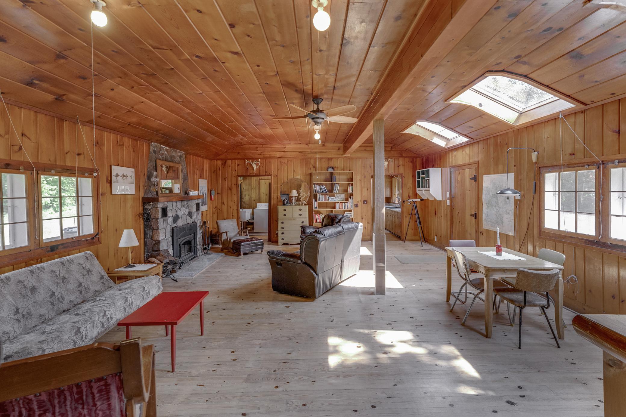 7149 Diamond Point Road NW