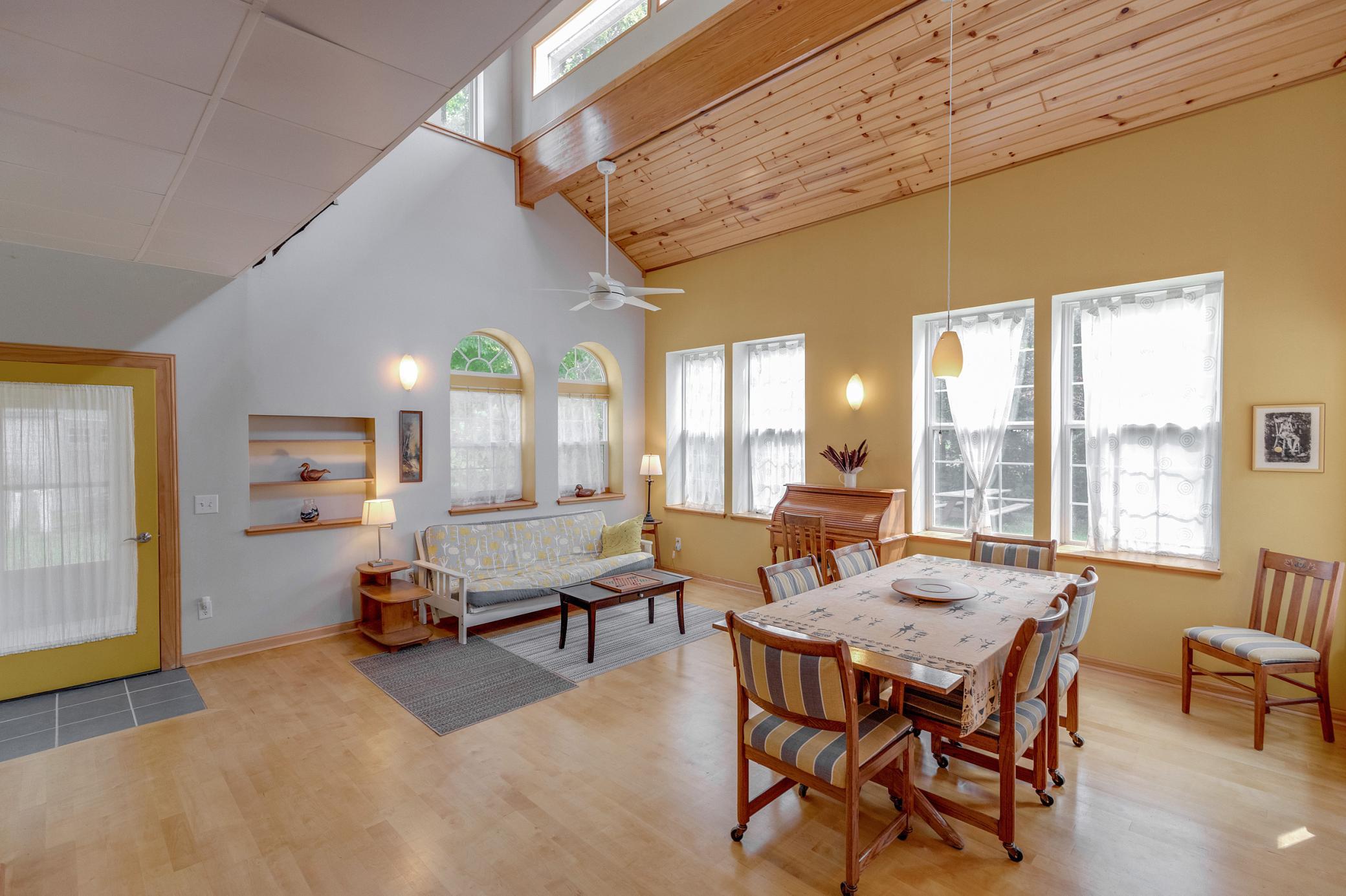 7149 Diamond Point Road NW