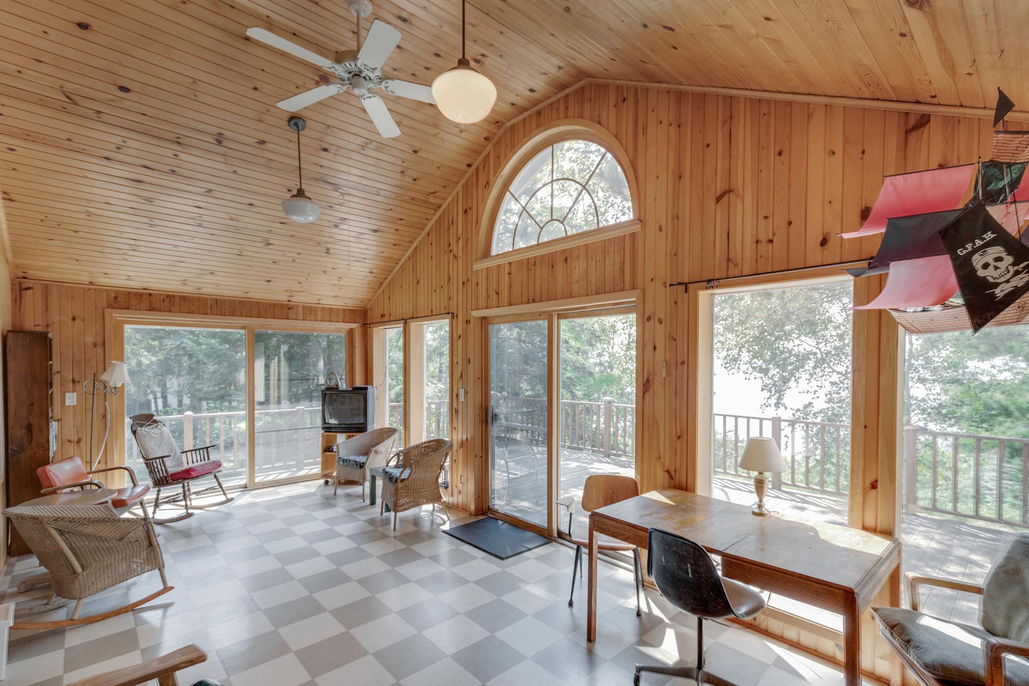 7149 Diamond Point Road NW