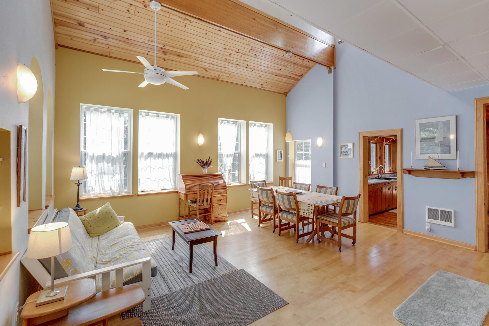 7149 Diamond Point Road NW