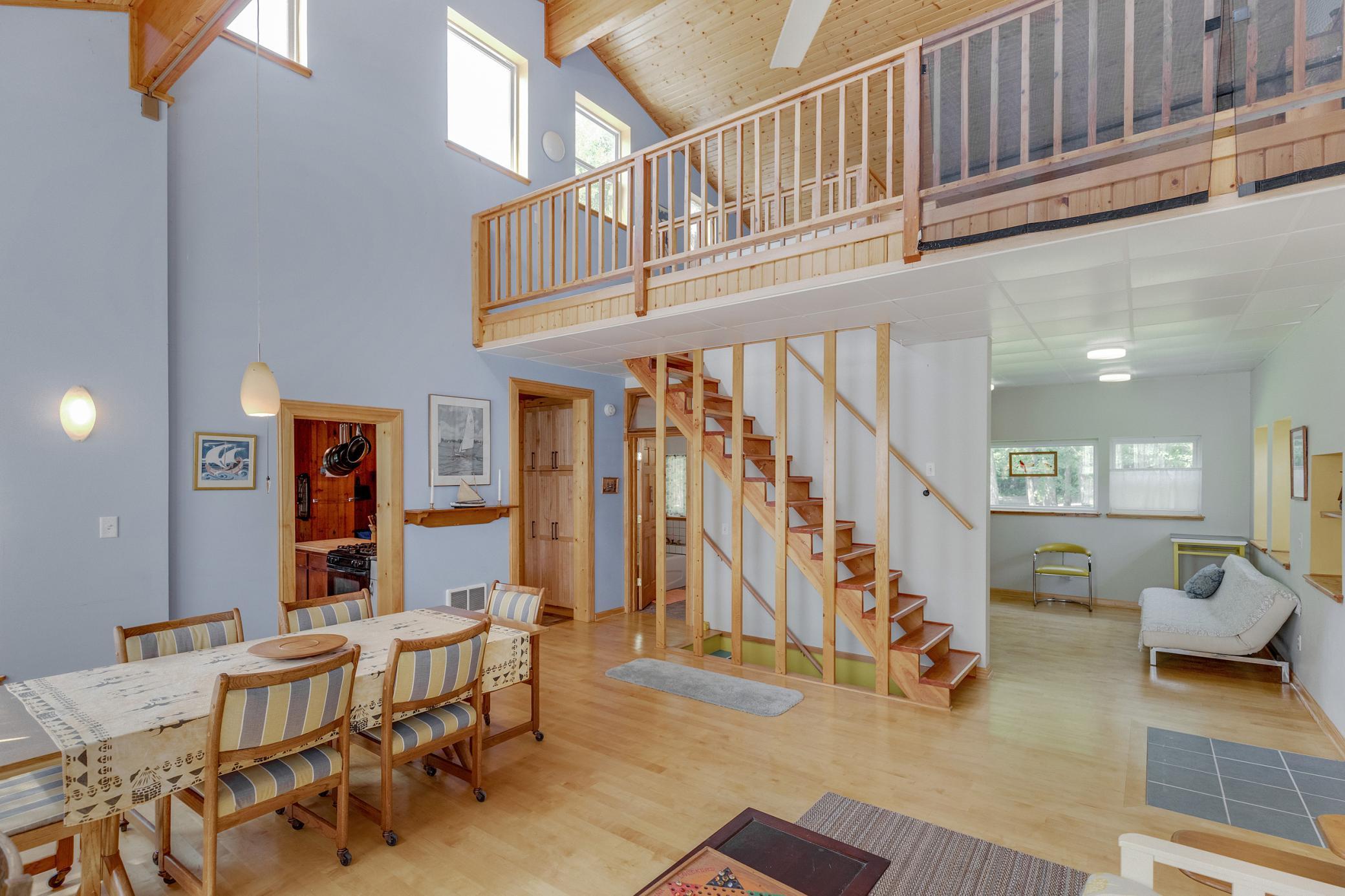 7149 Diamond Point Road NW