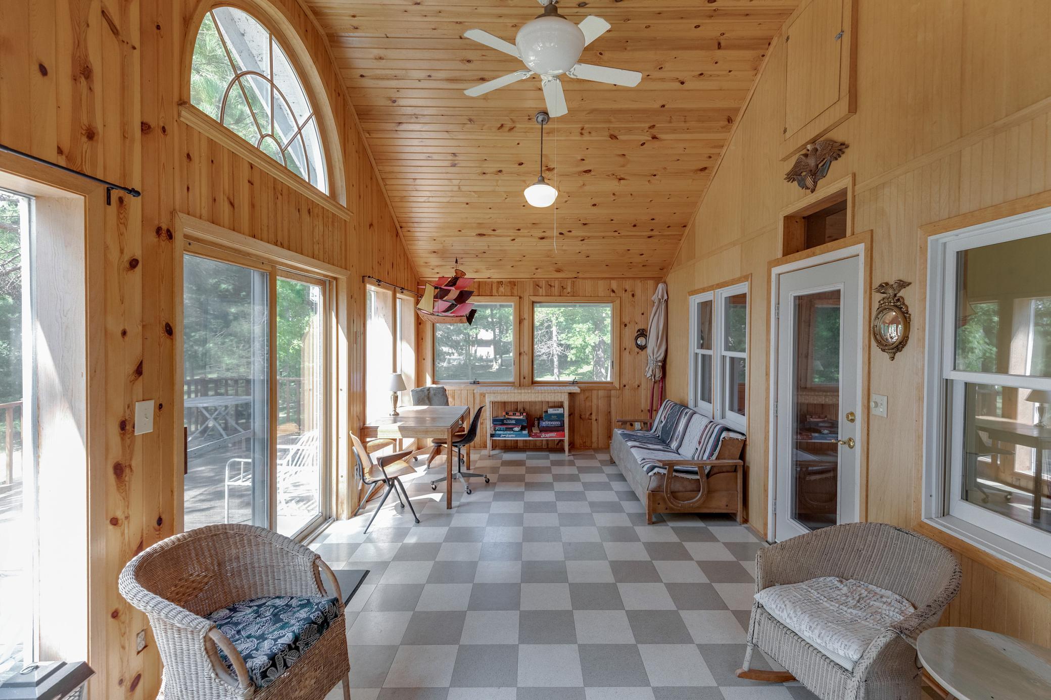 7149 Diamond Point Road NW