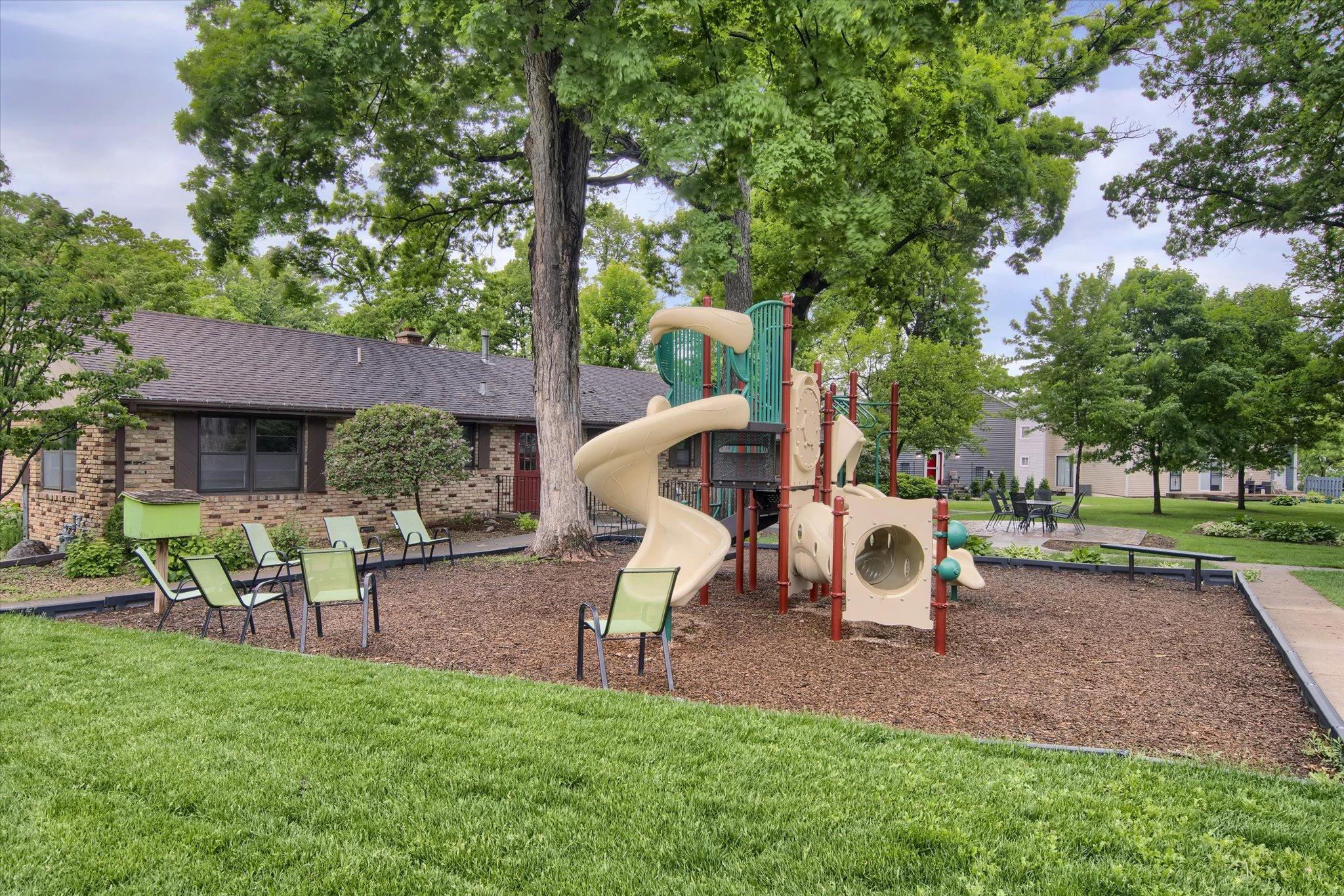 3485 Pilgrim Lane N