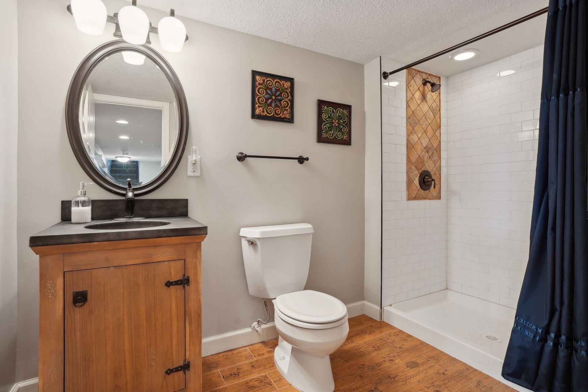 2222 Scheffer Avenue