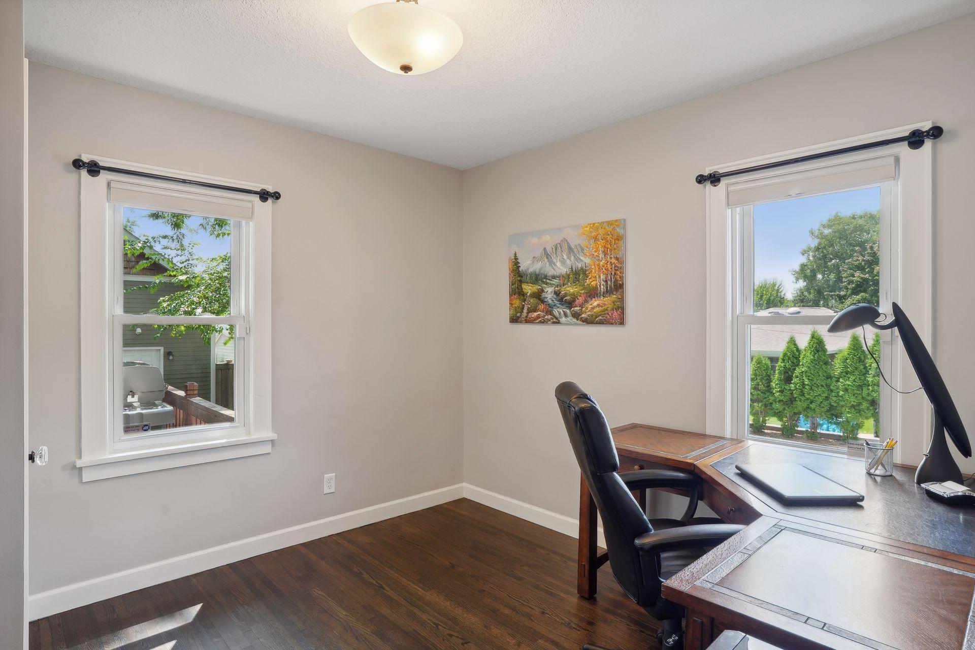 2222 Scheffer Avenue