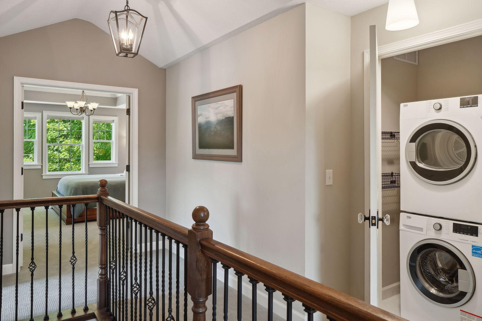 2222 Scheffer Avenue