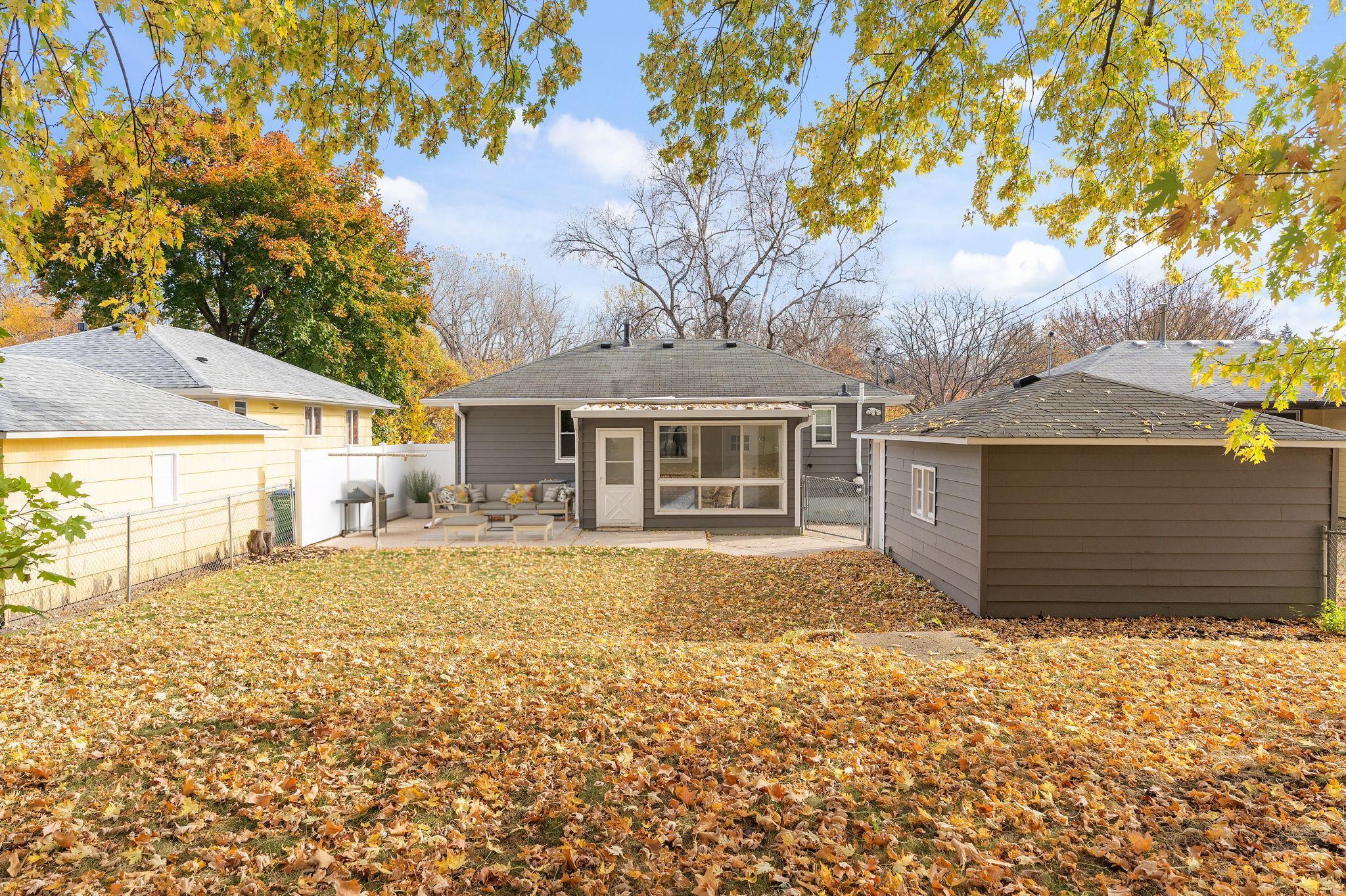 3166 Sumter Avenue S