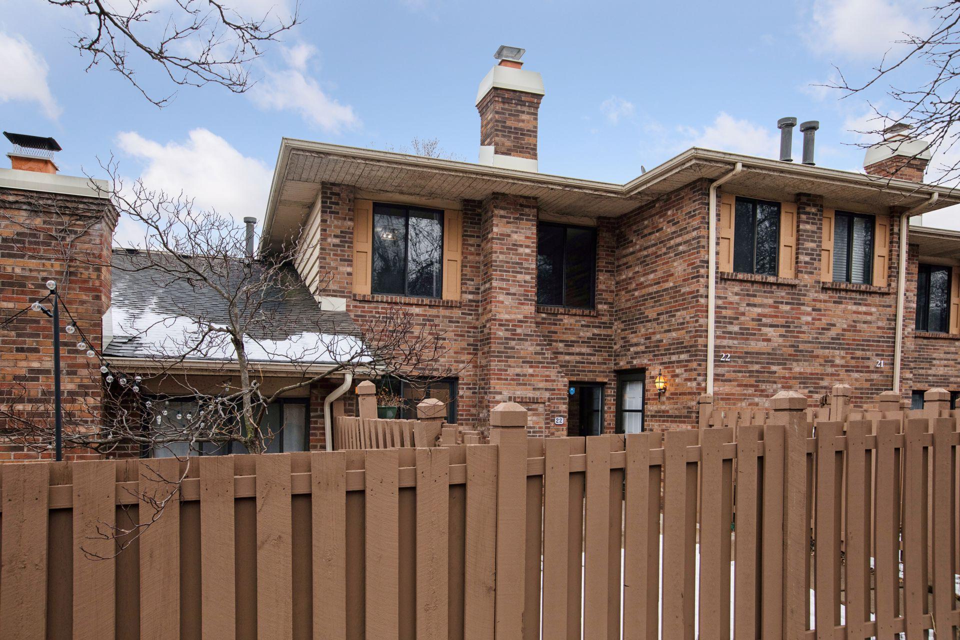 3660 Independence Avenue S Unit: 22