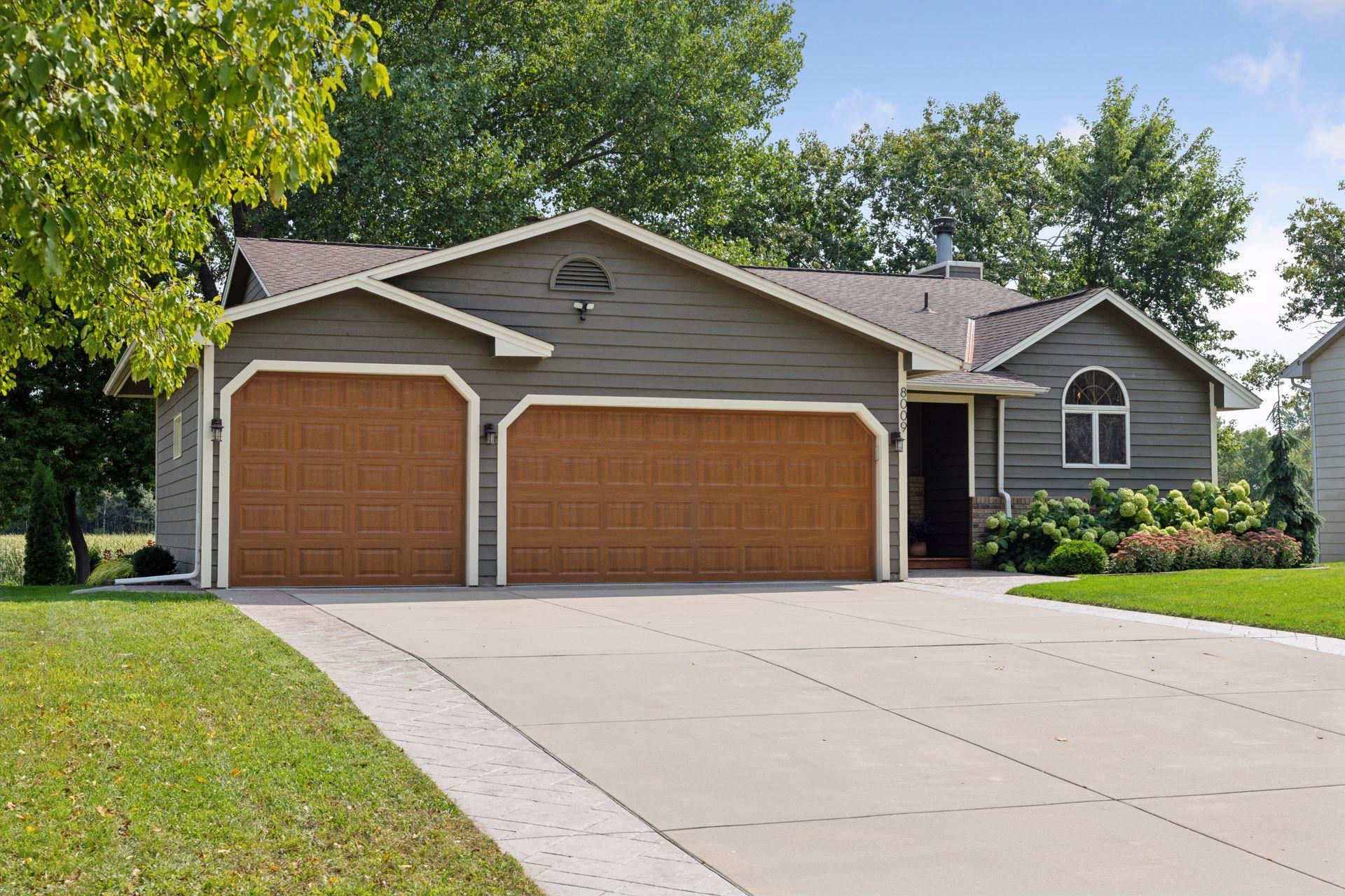 8009 Garfield Street NE