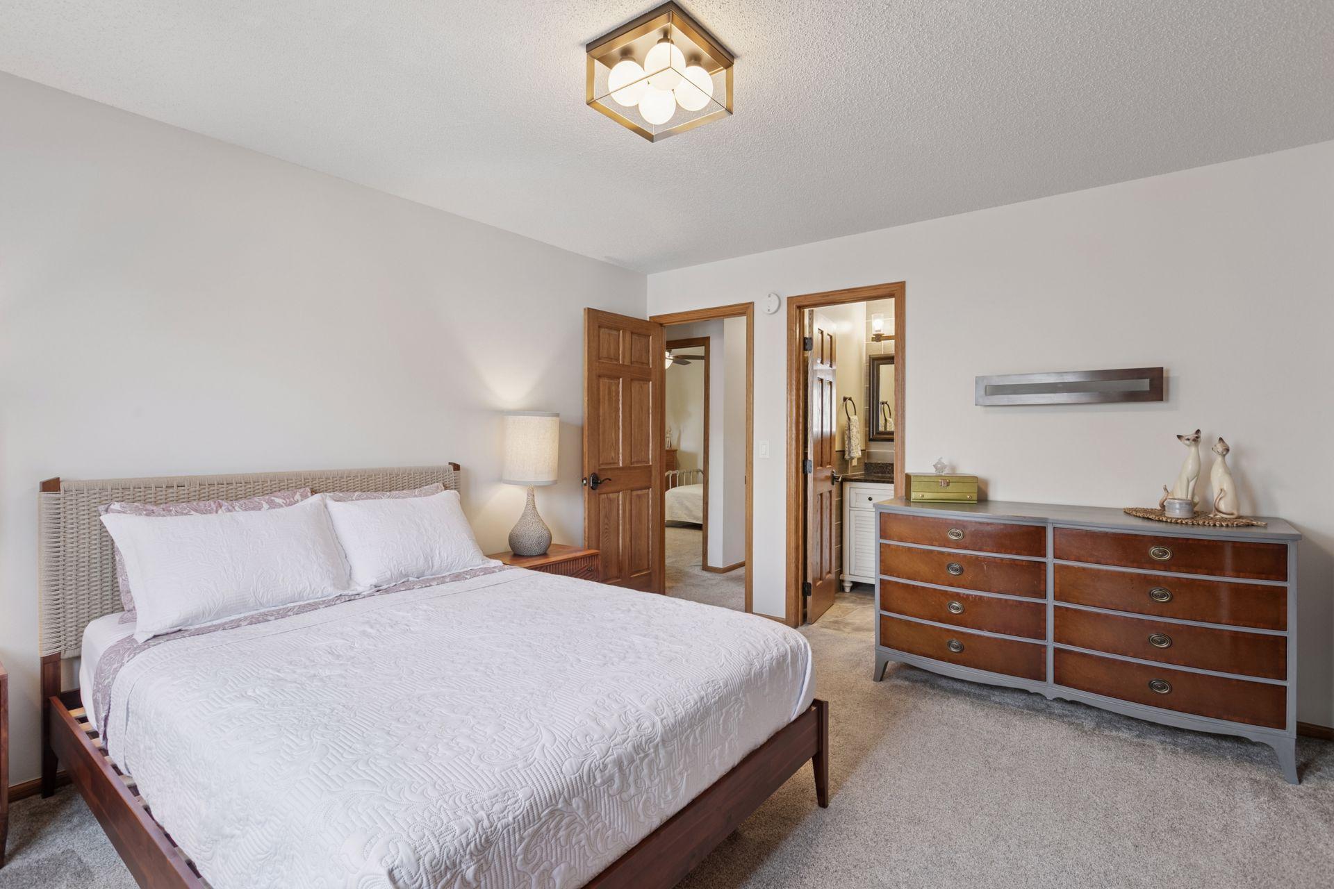 8009 Garfield Street NE