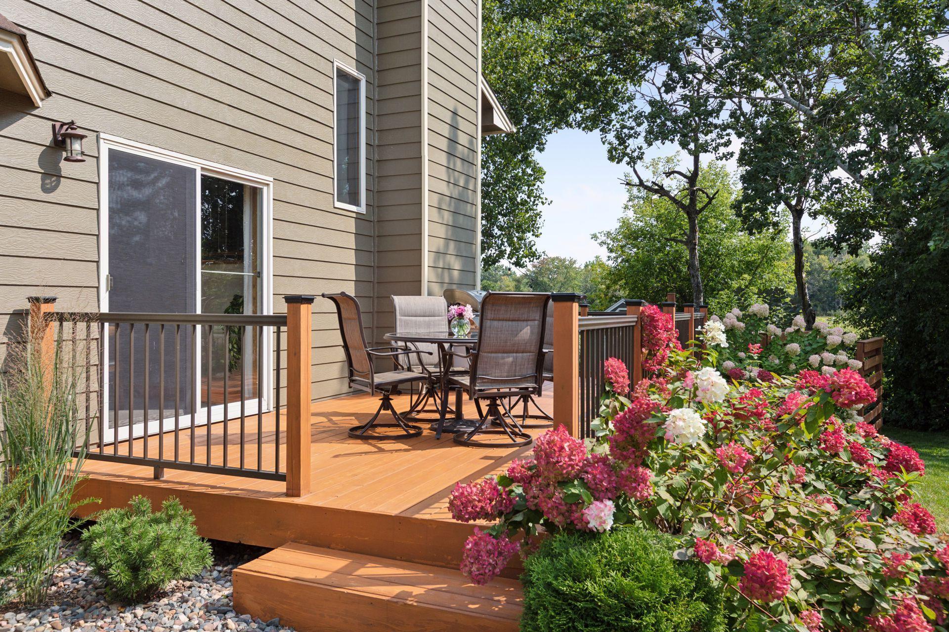 8009 Garfield Street NE