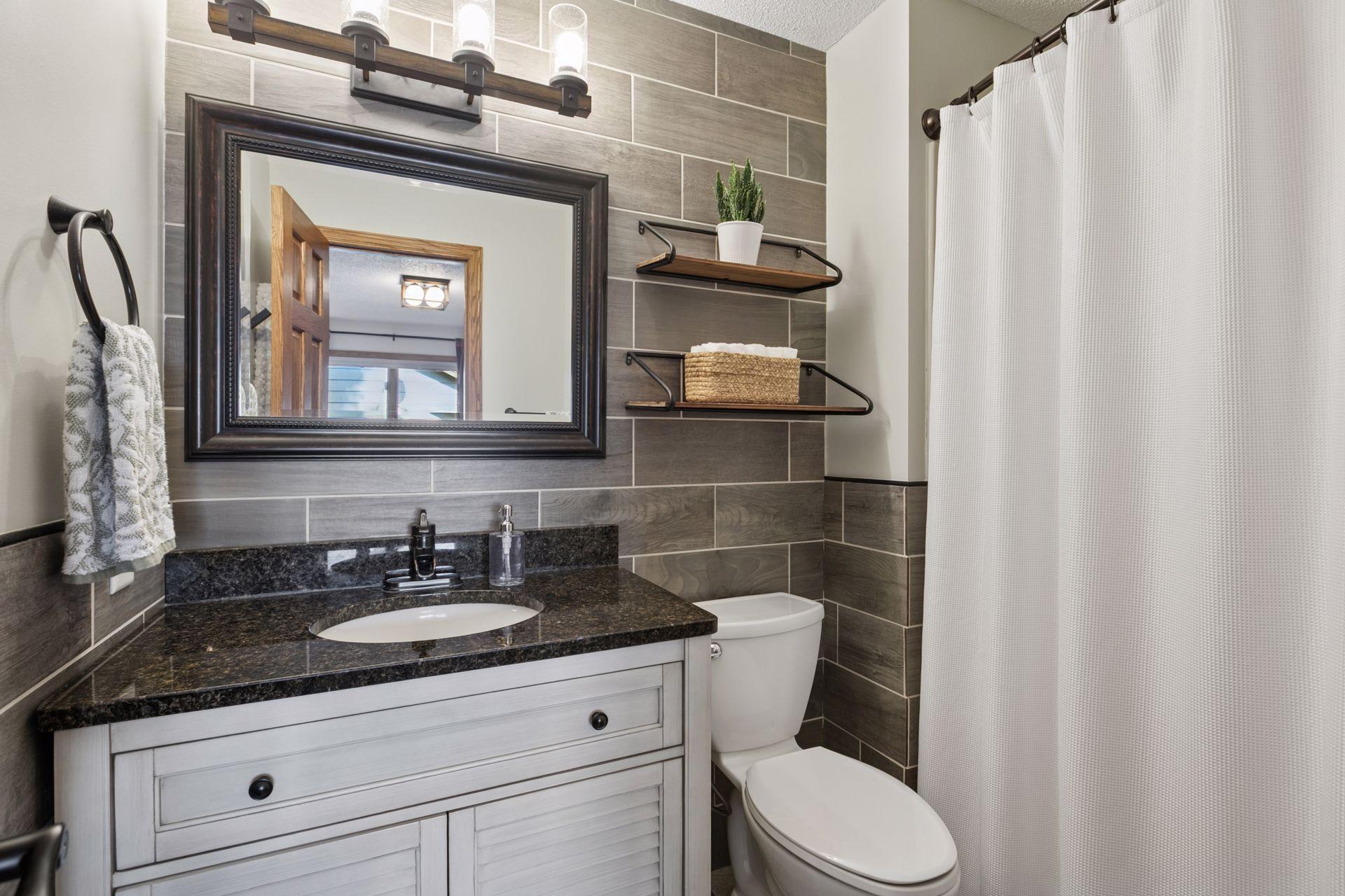 8009 Garfield Street NE