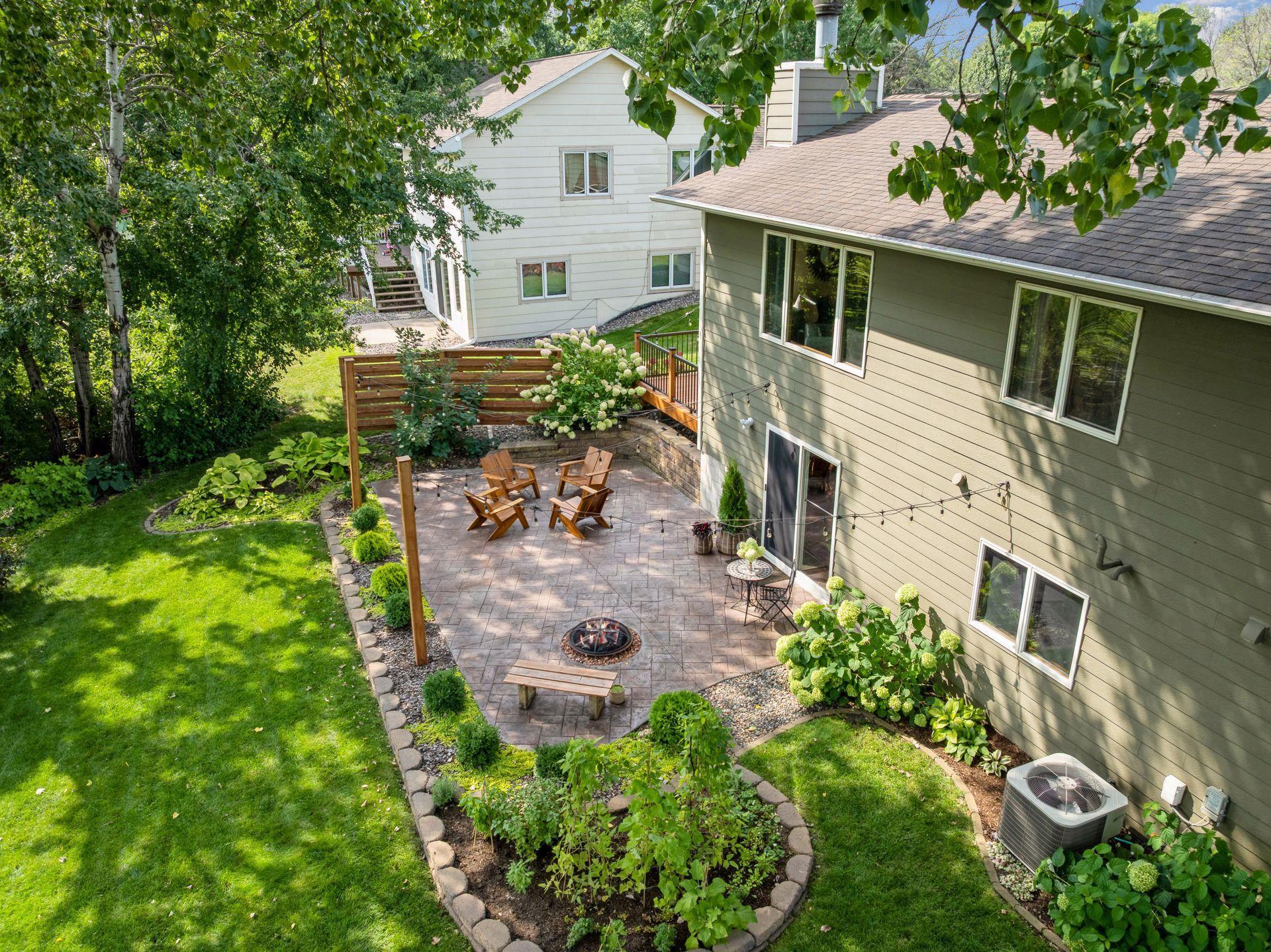 8009 Garfield Street NE