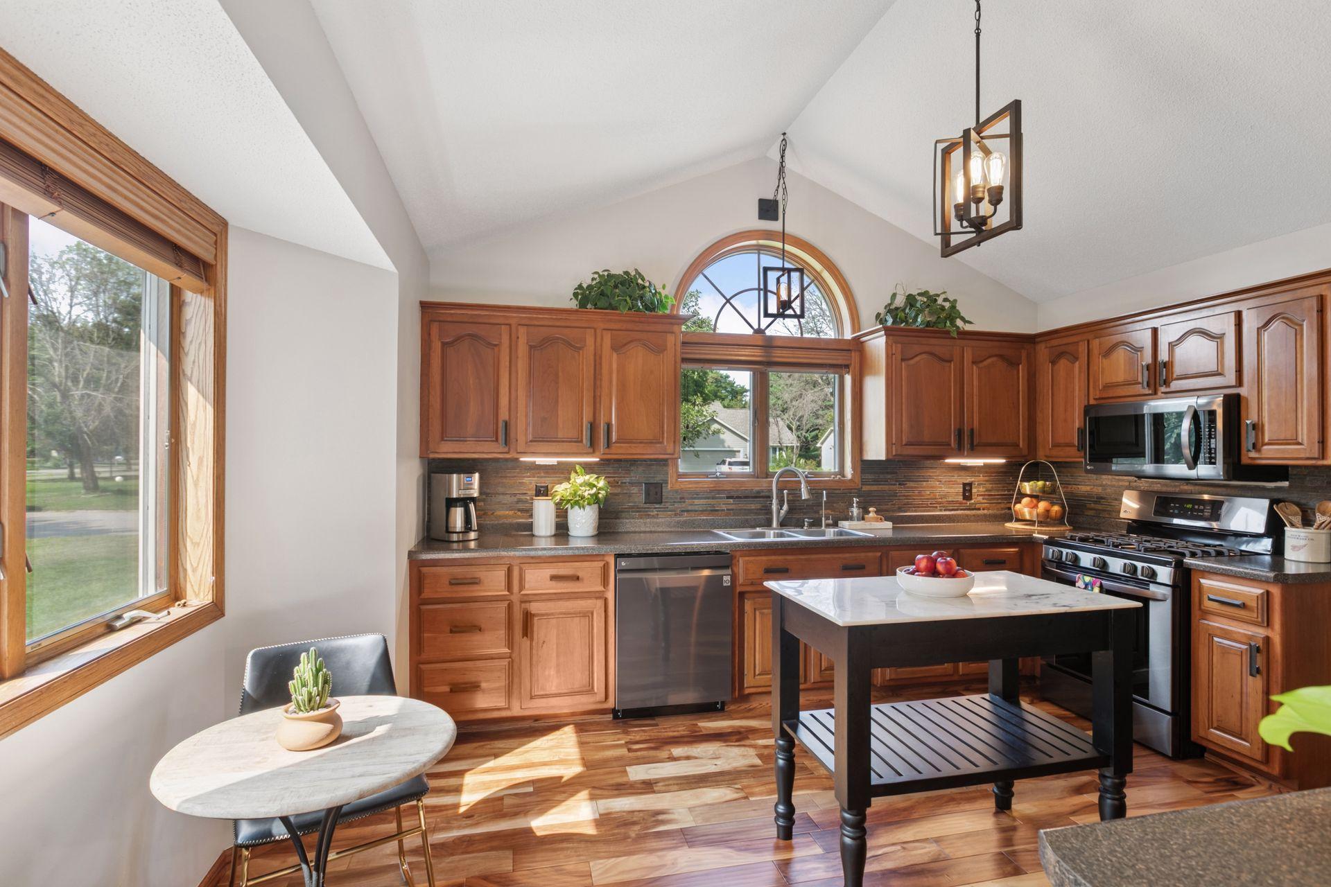 8009 Garfield Street NE