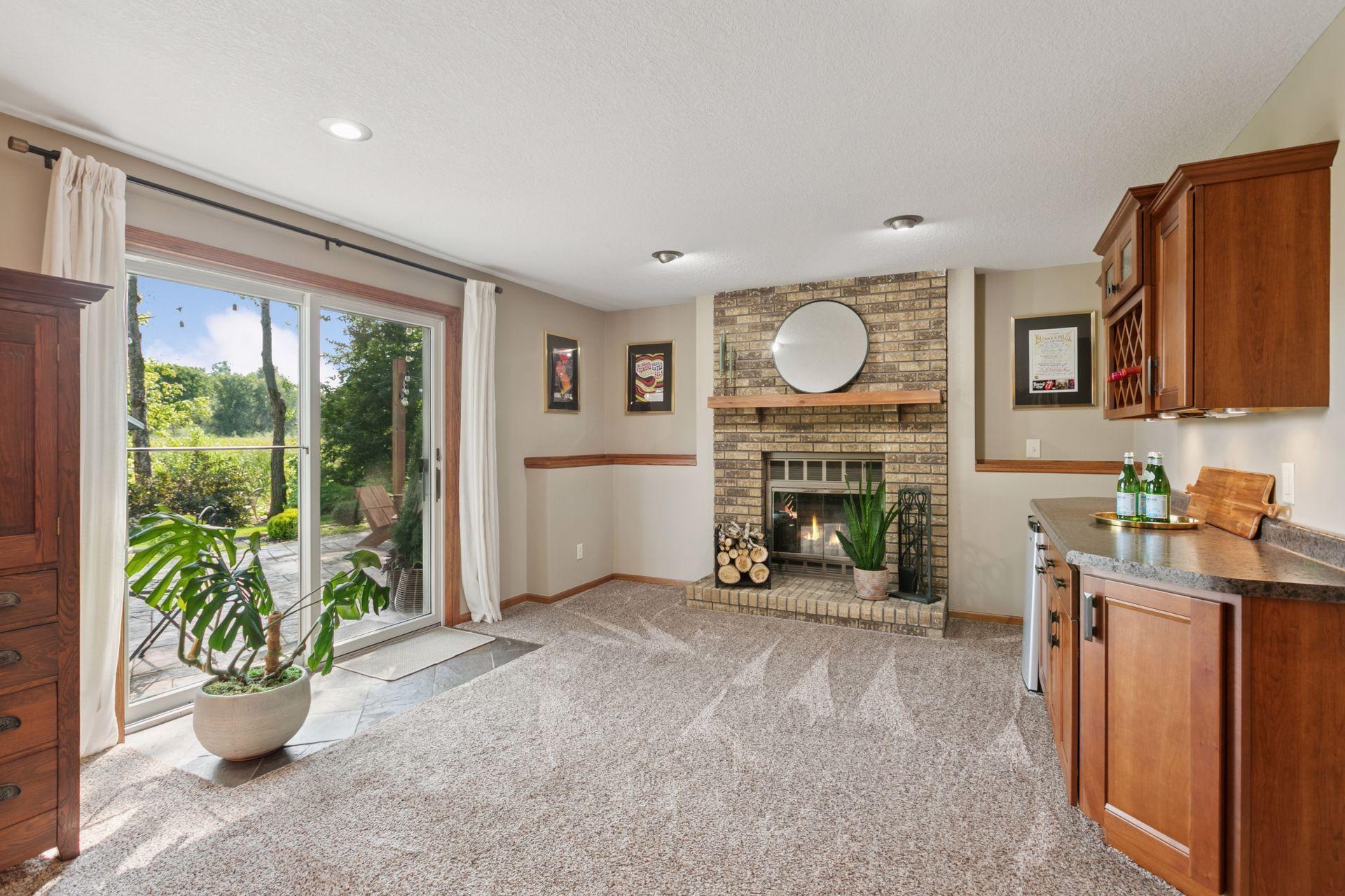 8009 Garfield Street NE