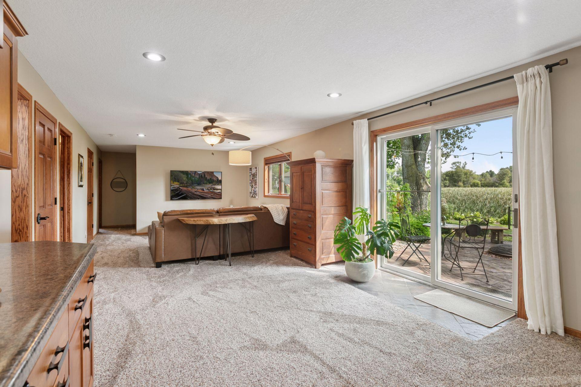 8009 Garfield Street NE