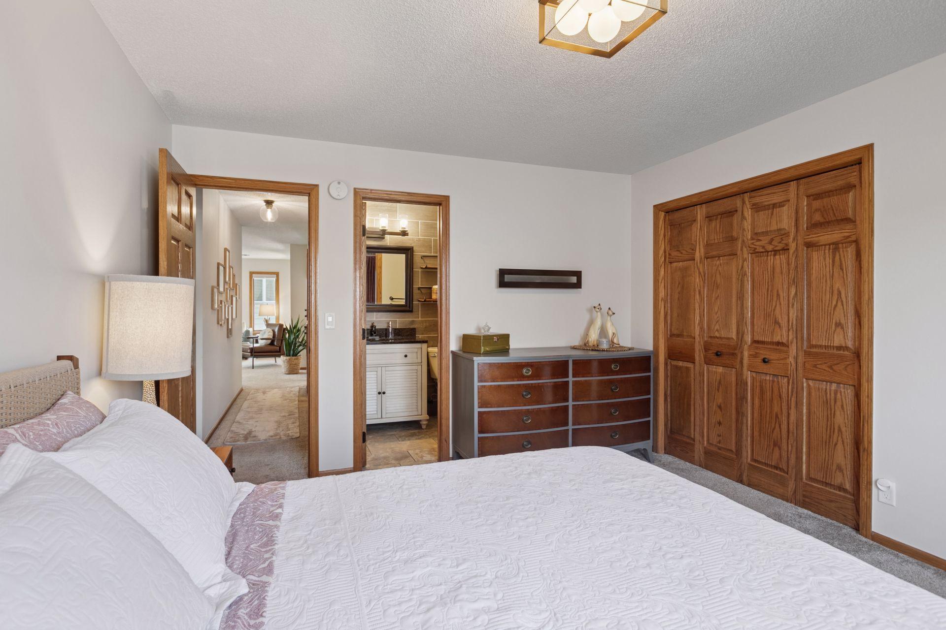 8009 Garfield Street NE