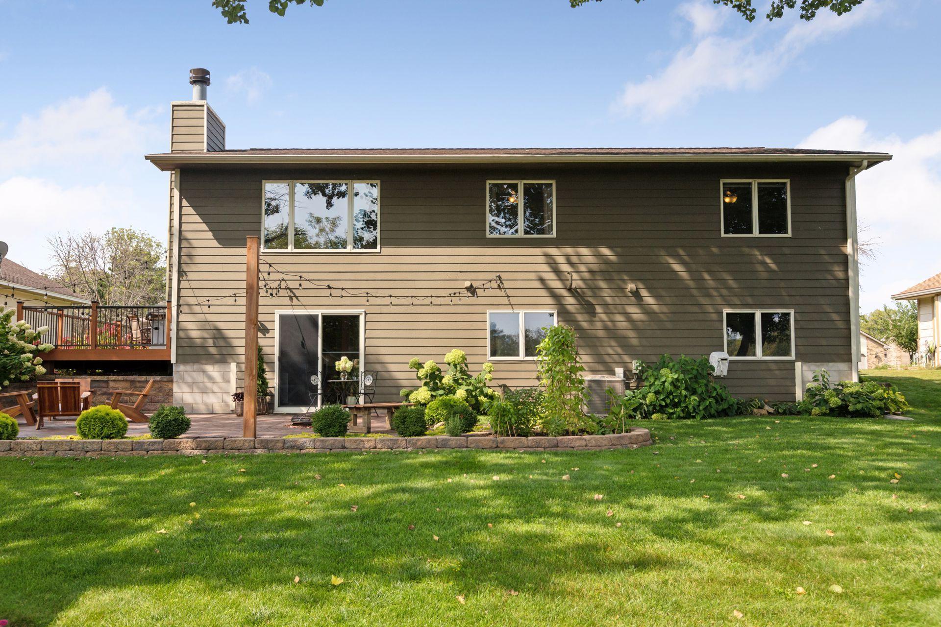 8009 Garfield Street NE