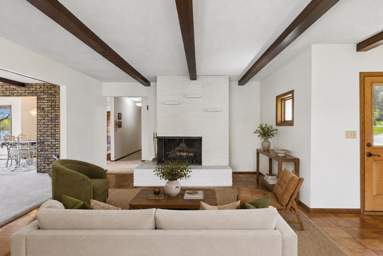 4033 Silver Lake Terrace NE