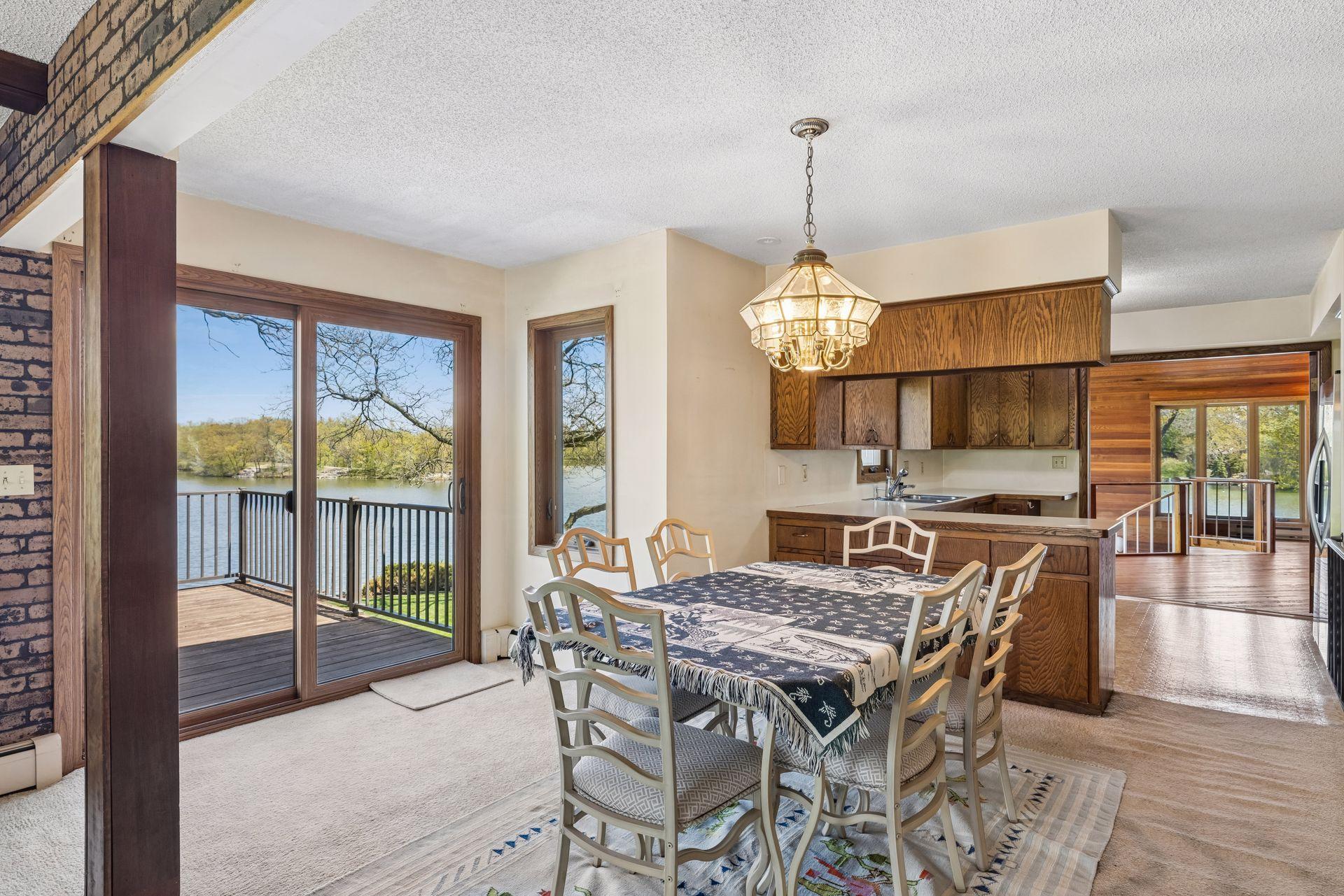 4033 Silver Lake Terrace NE