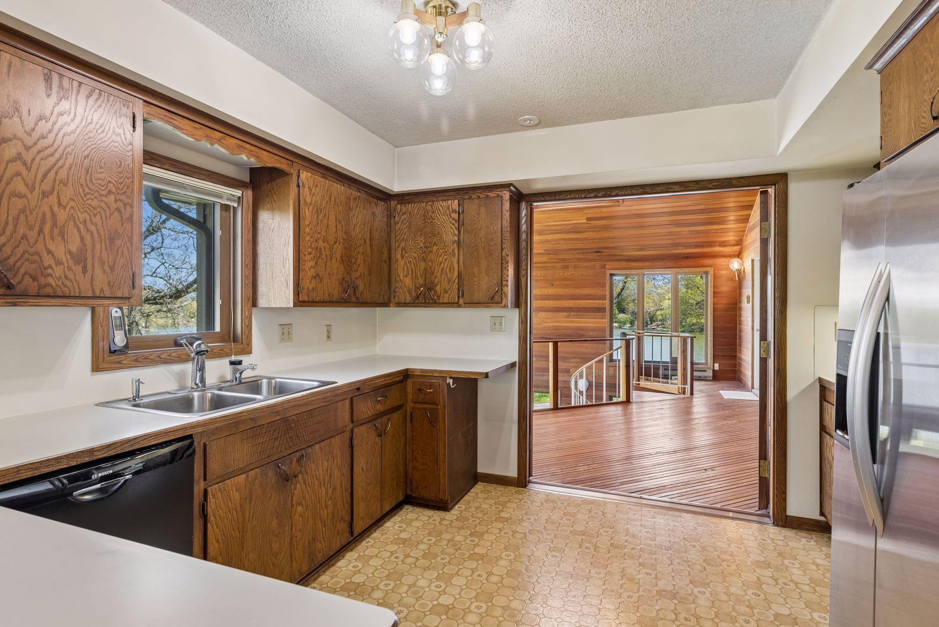 4033 Silver Lake Terrace NE