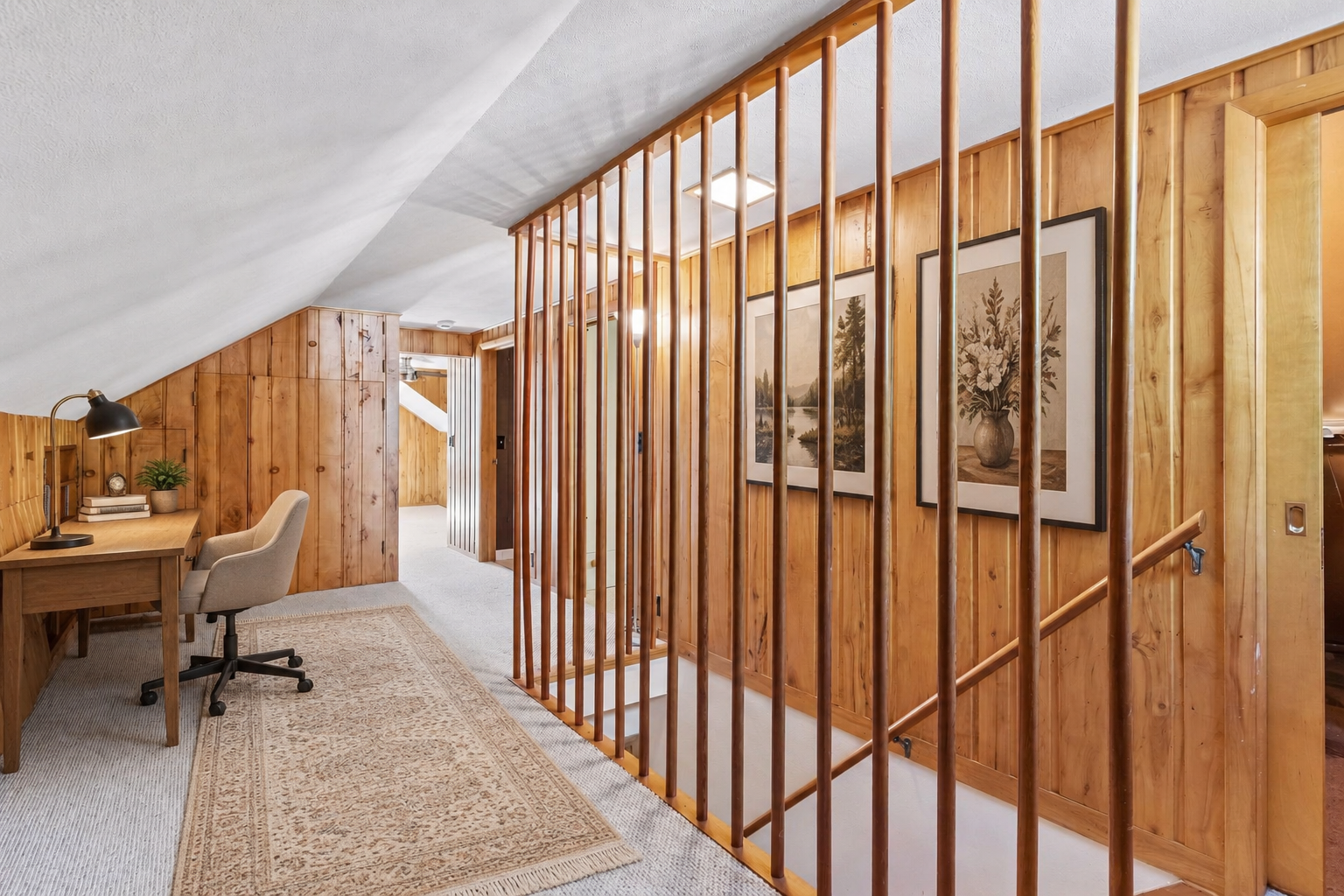 988 Sherren Street W