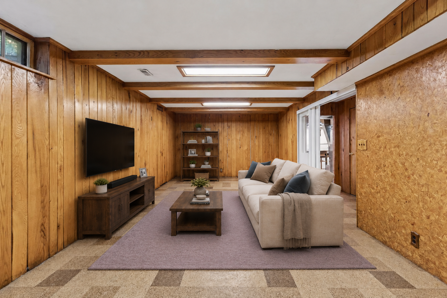 988 Sherren Street W