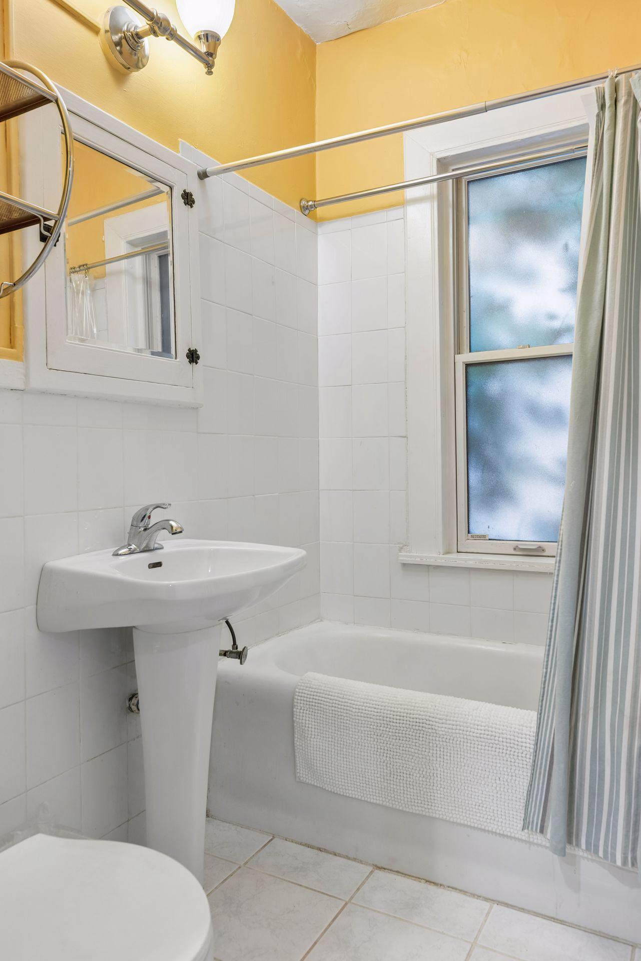 4418 W Lake Harriet Parkway Unit: 205