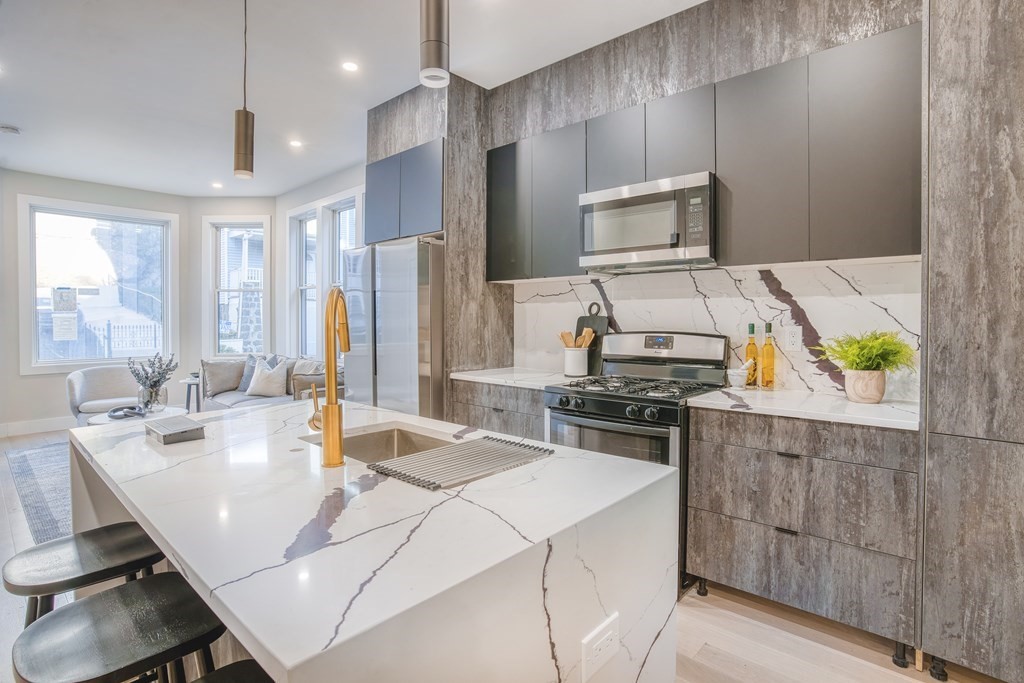 116 Alexander Street # 1