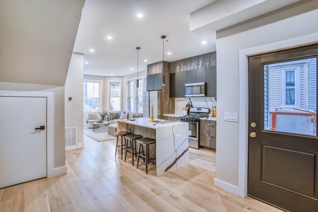 116 Alexander Street # 1