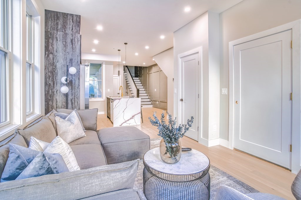 116 Alexander Street # 1