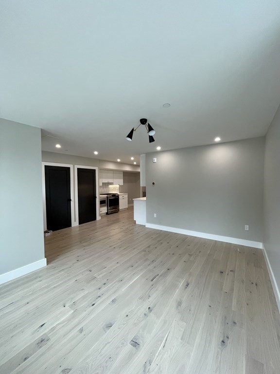 51 Crescent Ave # 101
