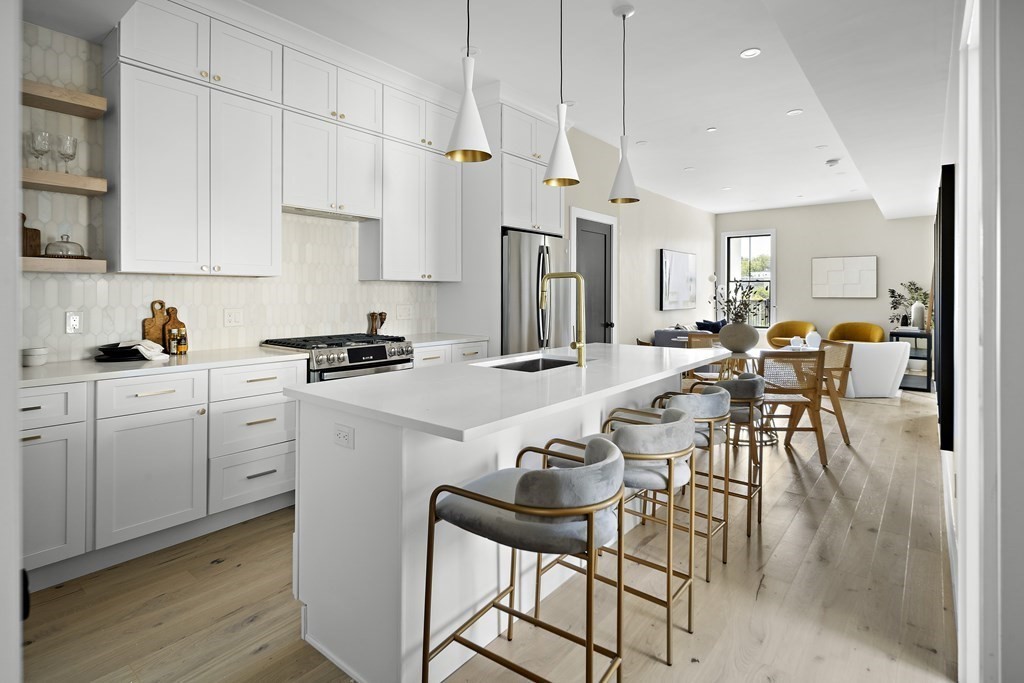 51 Crescent Ave Unit: PH8