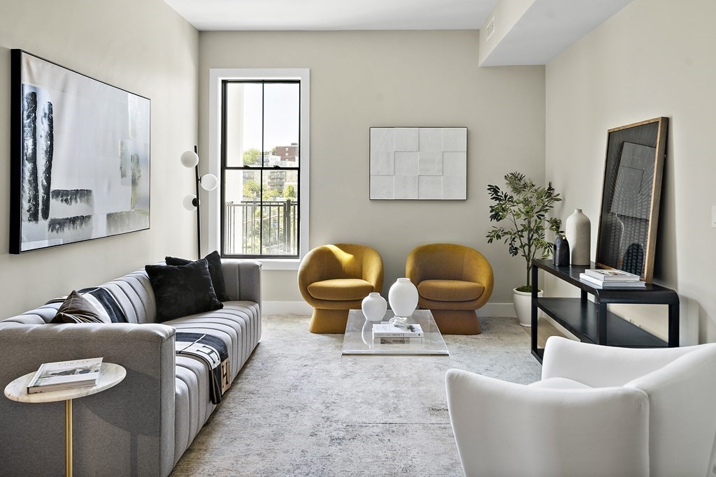51 Crescent Ave Unit: PH8