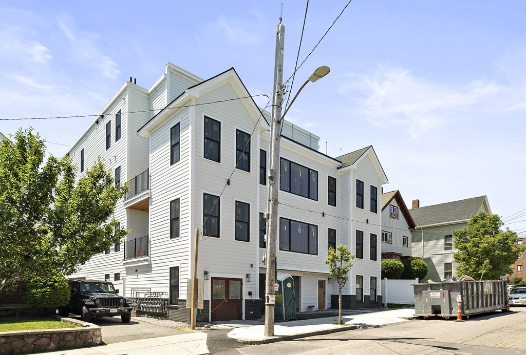 51 Crescent Ave Unit: PH9