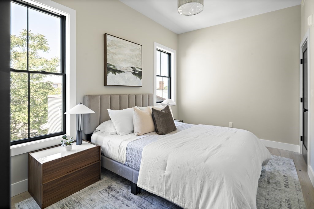 51 Crescent Ave # 5