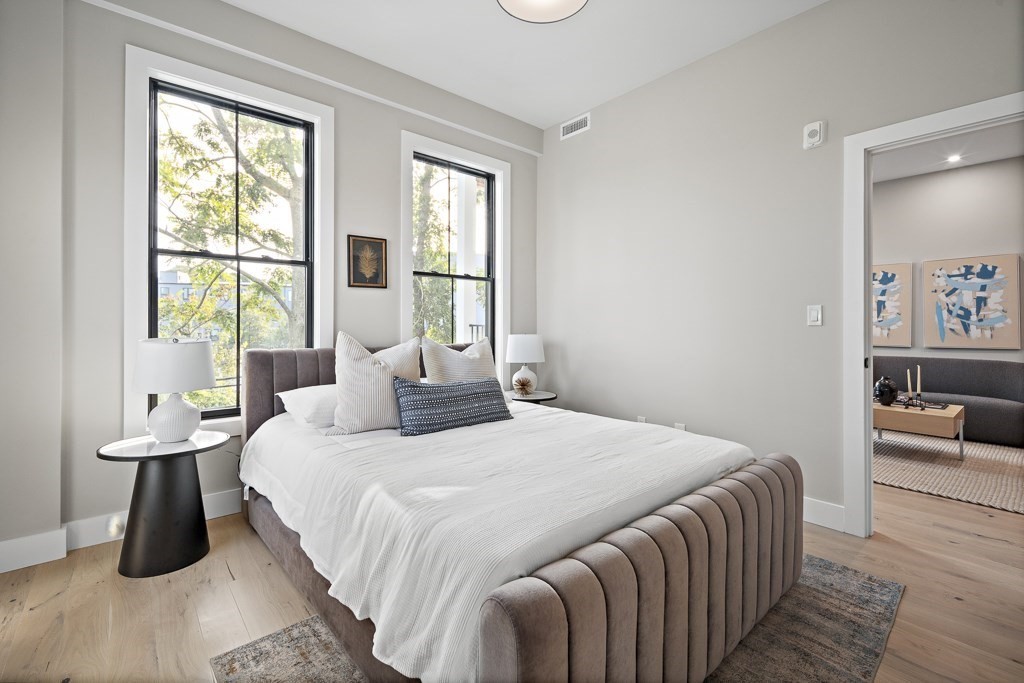 51 Crescent Ave # 3