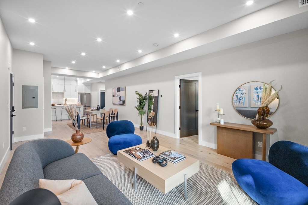 51 Crescent Ave # 3