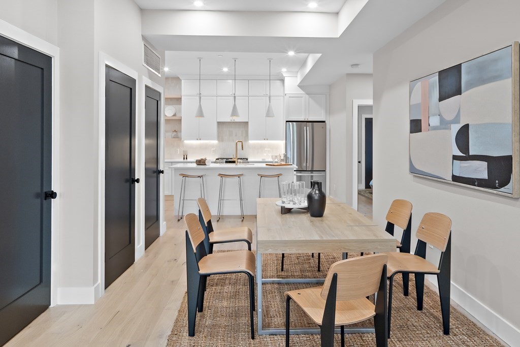 51 Crescent Ave # 3