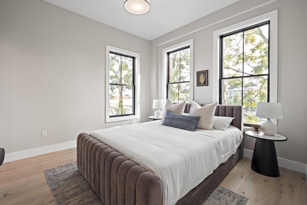 51 Crescent Ave # 3