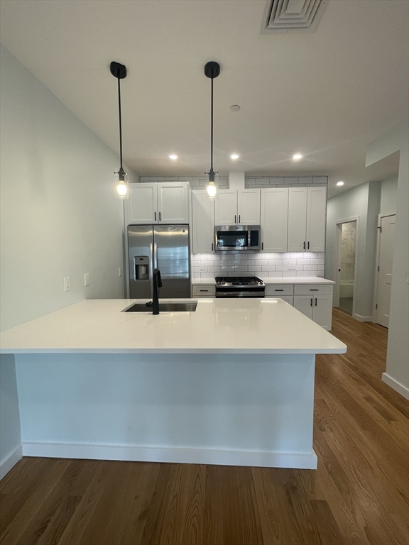 82 Chelsea Street # 2